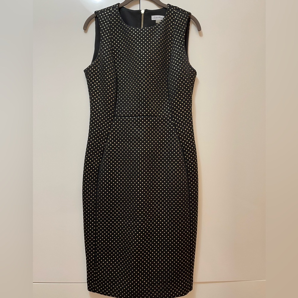 Calvin Klein flattering dress. Size 10.